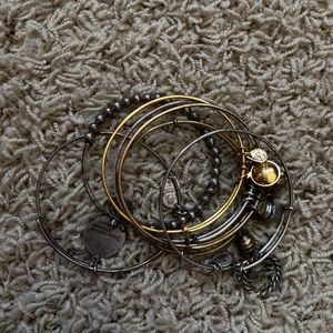 BUNDLE OF ALEX & ANI BRACELETS 7 Bracelet